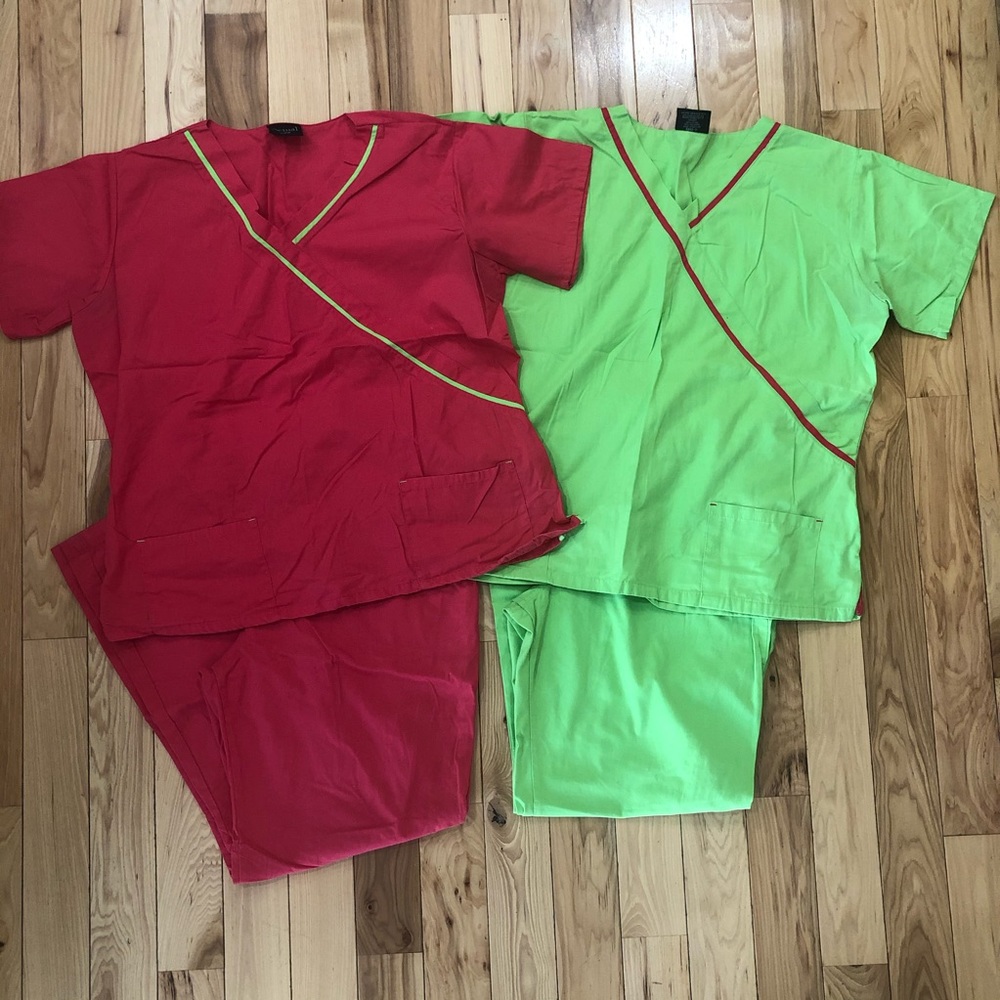 * Set of 2 pair mix & match scrubs size XL